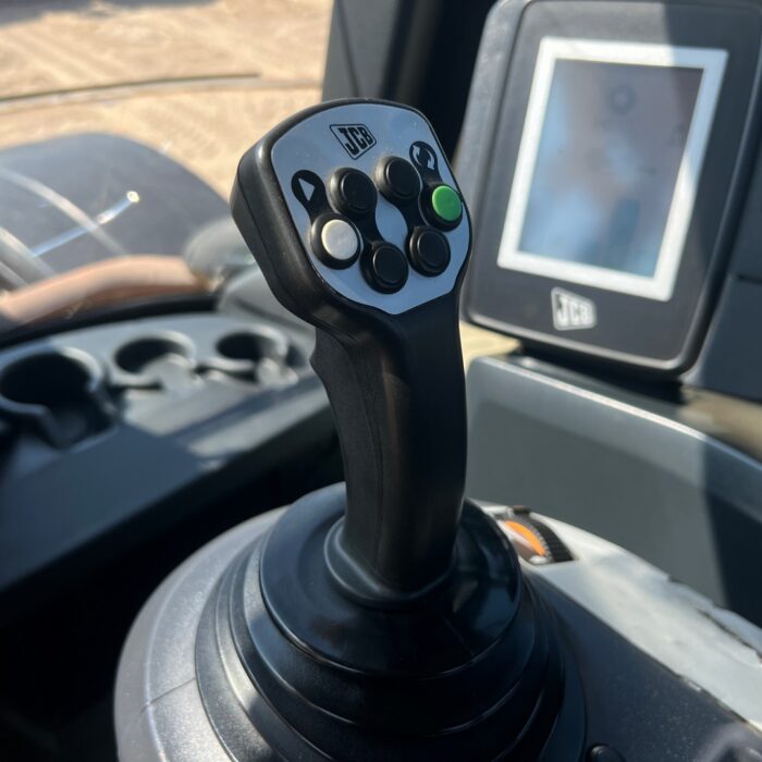 JCB FASTRAC 3230 (20)