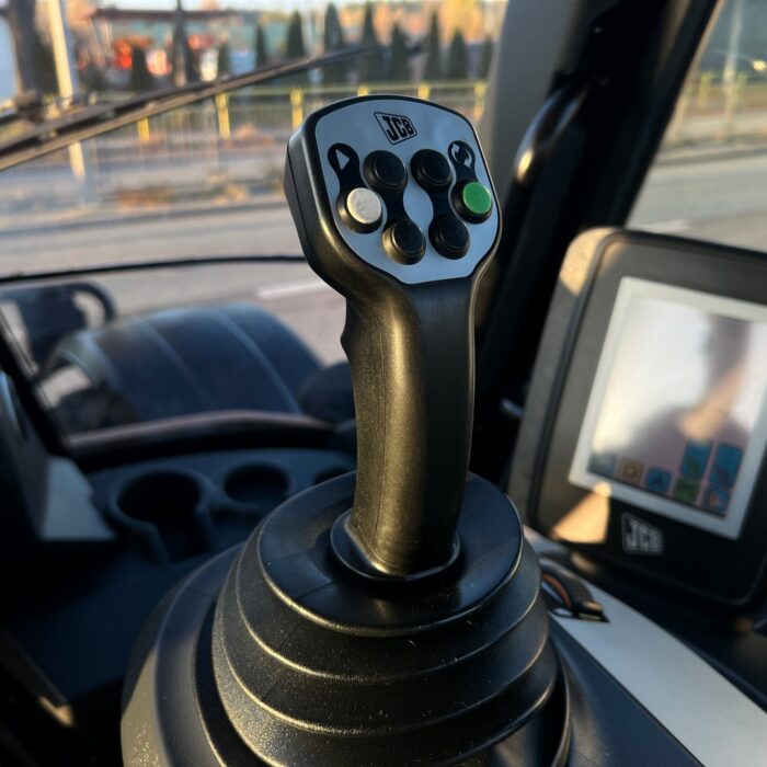 JCB FASTRAC 3230 (20)