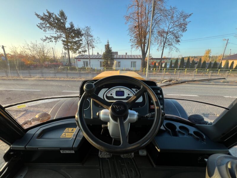 JCB FASTRAC 3230 (22)