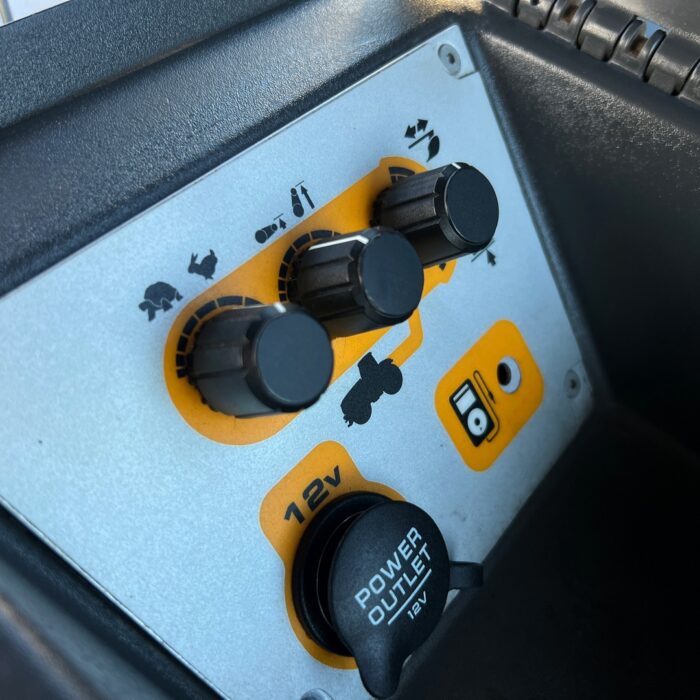 JCB FASTRAC 3230 (25)