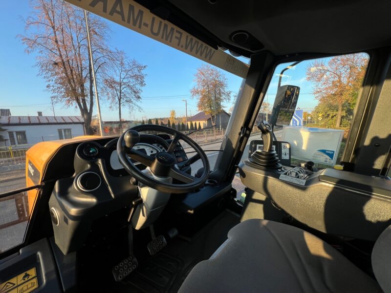 JCB FASTRAC 3230 (28)