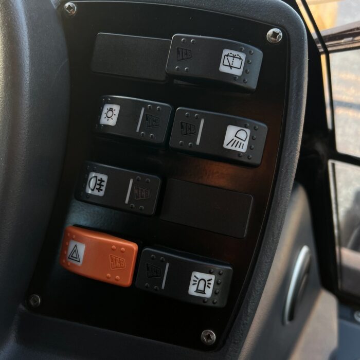 JCB FASTRAC 3230 (30)