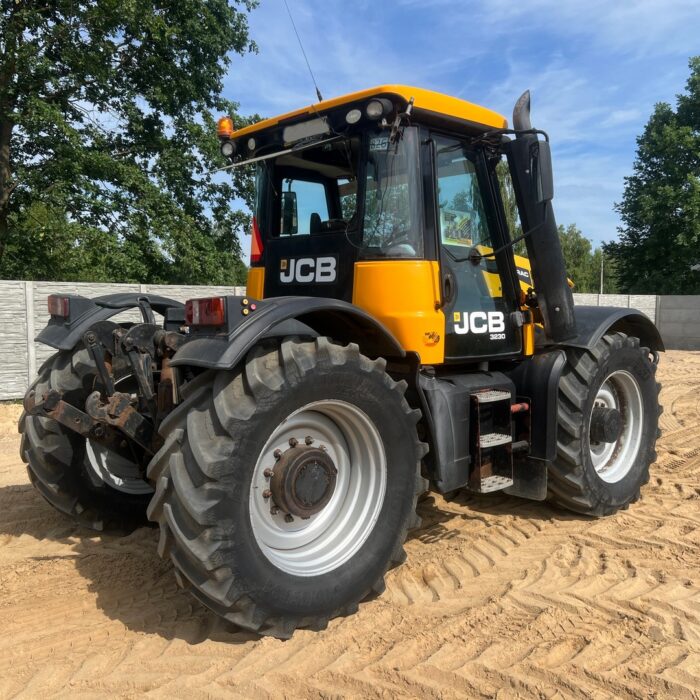 JCB FASTRAC 3230 (5)