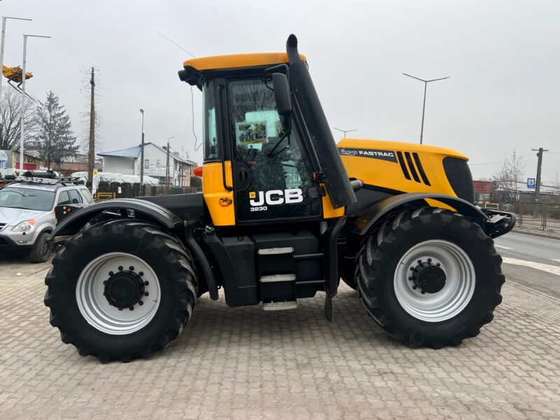 JCB FASTRAC 3230 (6)