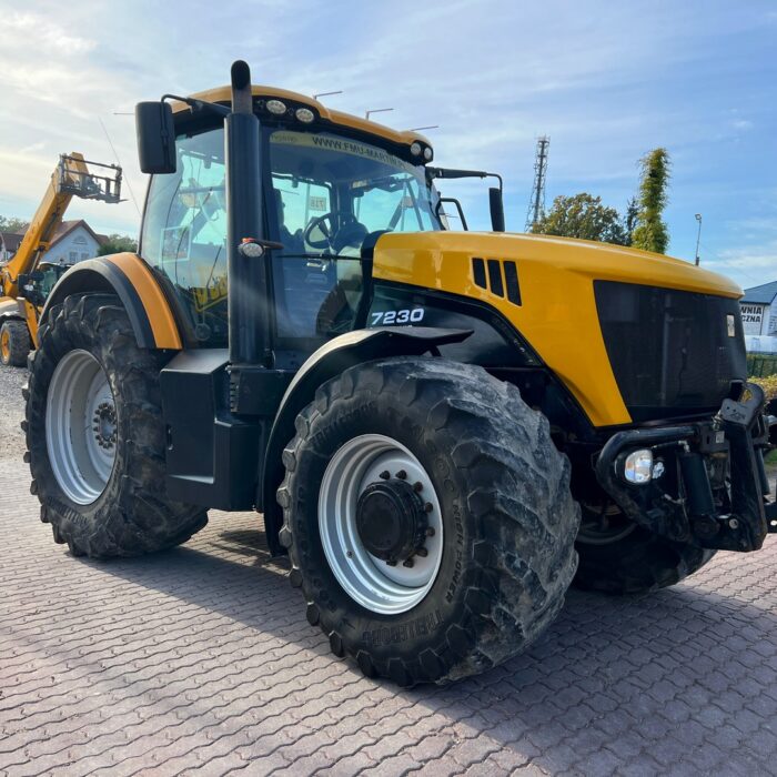 JCB FASTRAC 3230 (7)