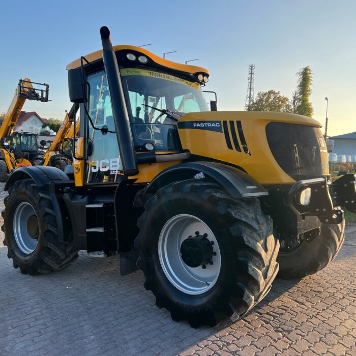JCB FASTRAC 3230 (7)