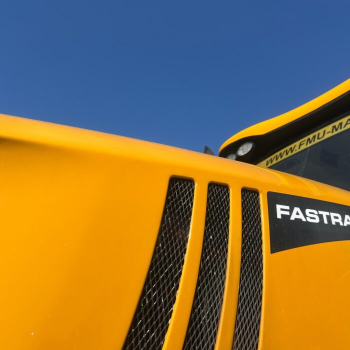 JCB FASTRAC 3230 (9)
