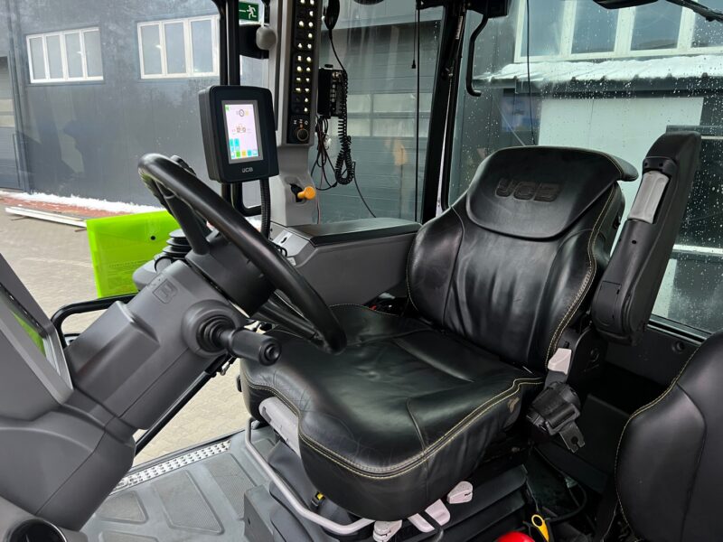 JCB FASTRAC 4220 (11)
