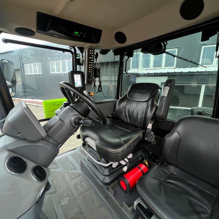 JCB FASTRAC 4220 (12)