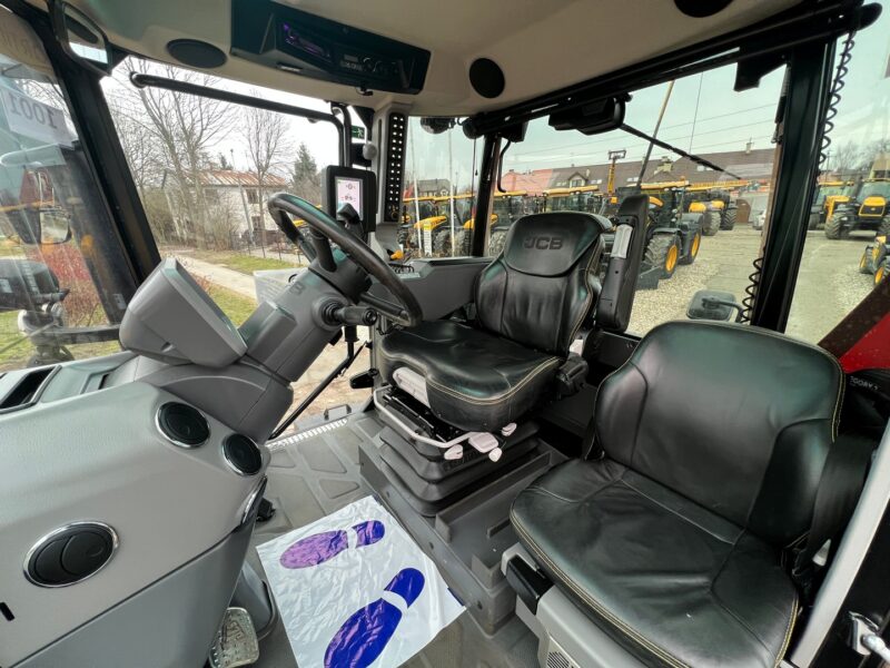 JCB FASTRAC 4220 (2)