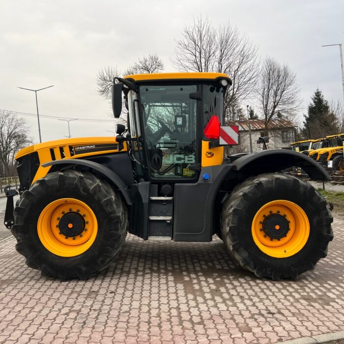 JCB FASTRAC 4220 (4)