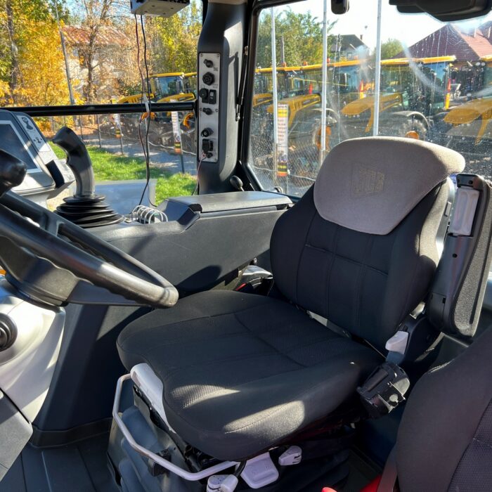 JCB FASTRAC 7230 (10)