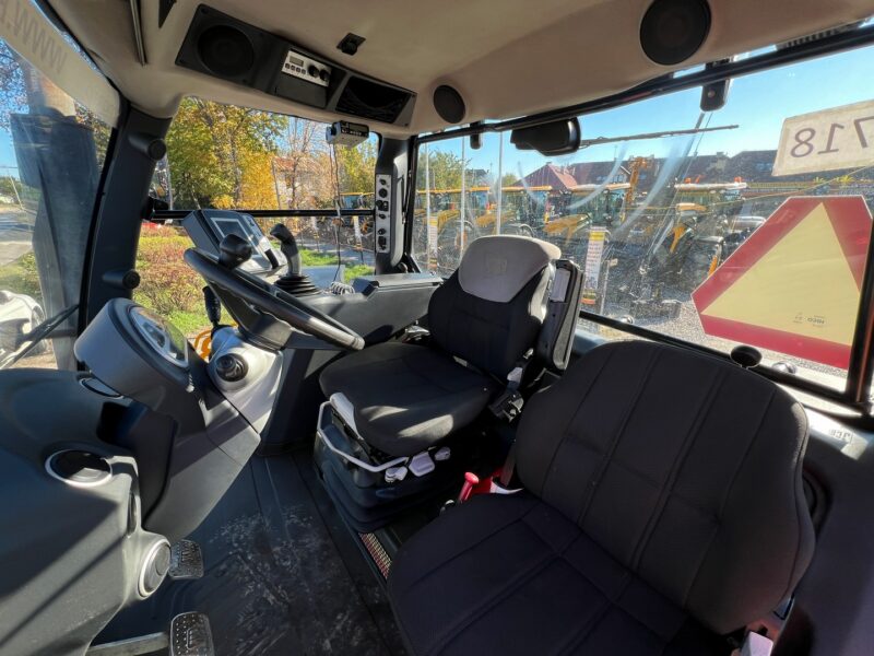 JCB FASTRAC 7230 (11)