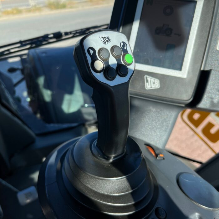 JCB FASTRAC 7230 (14)