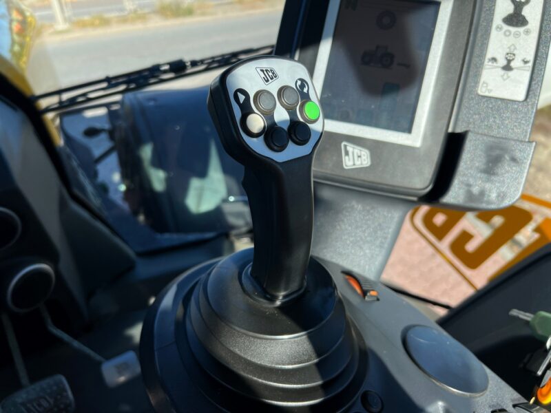 JCB FASTRAC 7230 (14)