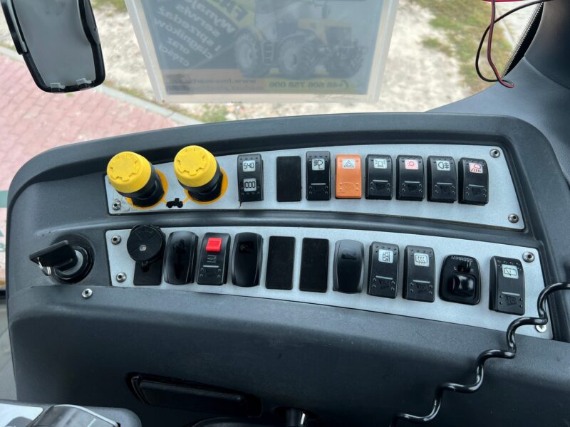 JCB FASTRAC 8250 (16)