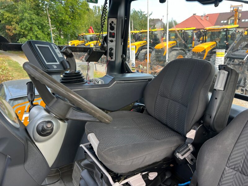 JCB FASTRAC 8250 (16)