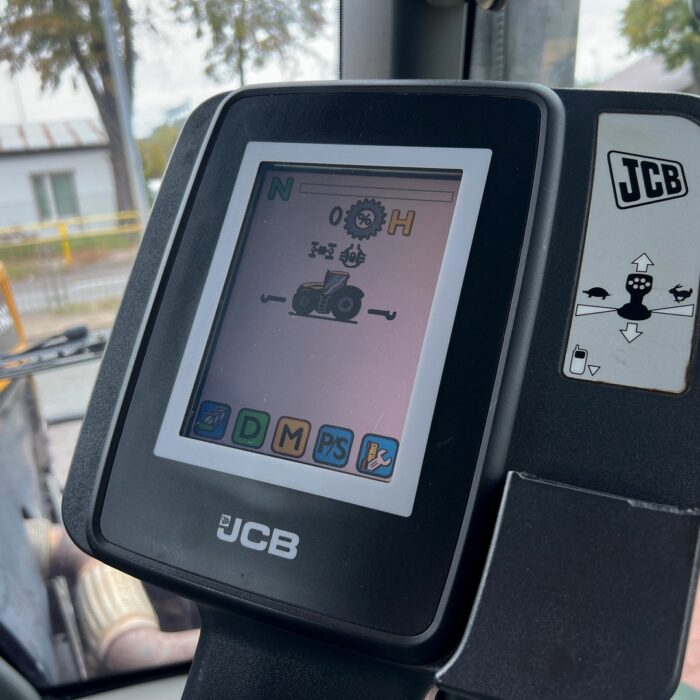 JCB FASTRAC 8250 (17)