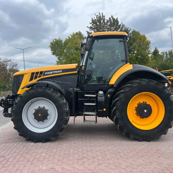 JCB FASTRAC 8250 (2)