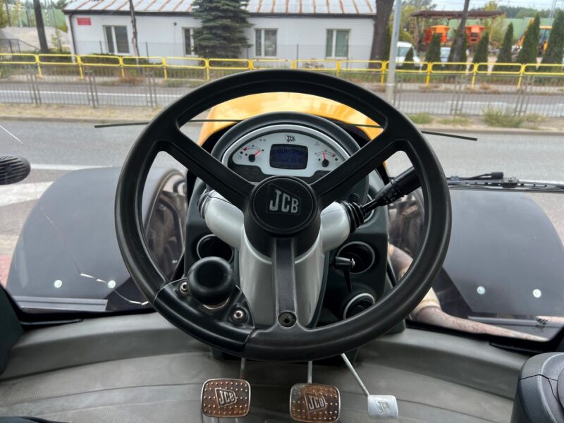 JCB FASTRAC 8250 (20)