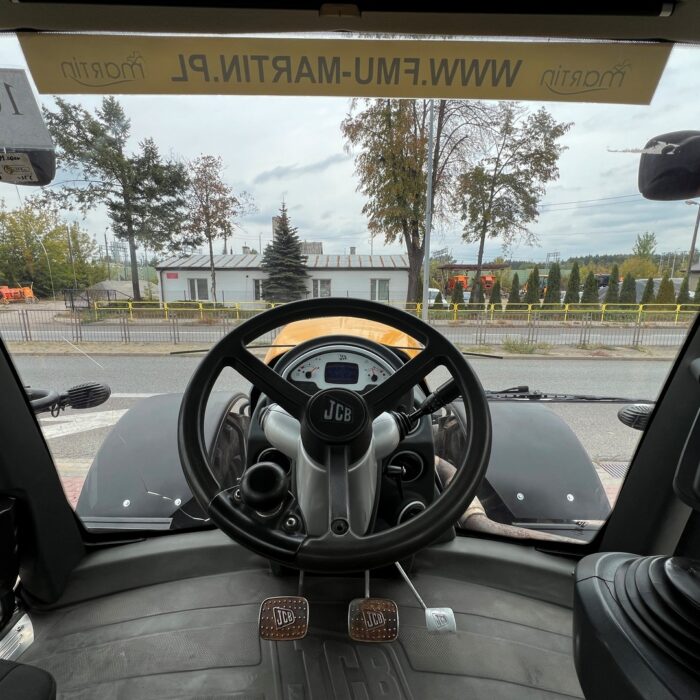 JCB FASTRAC 8250 (21)