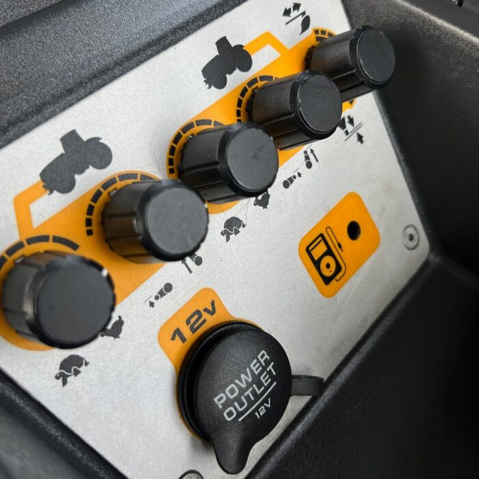 JCB FASTRAC 8250 (27)