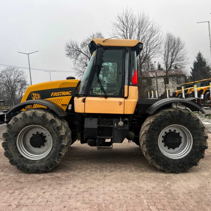 JCB Fastrac 3185 (2)