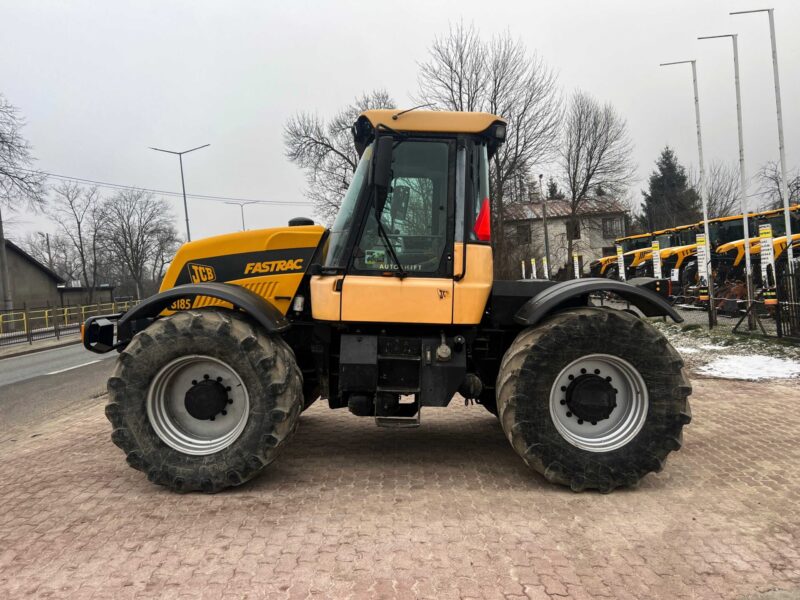 JCB Fastrac 3185 (2)