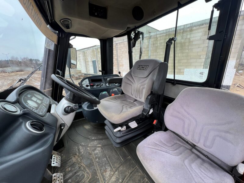 JCB Fastrac 3190 (1)