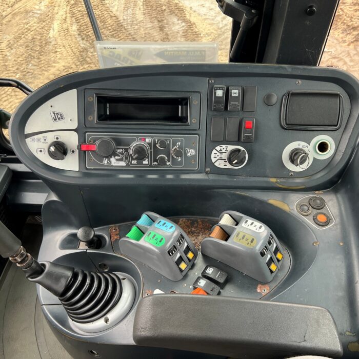 JCB Fastrac 3190 (3)