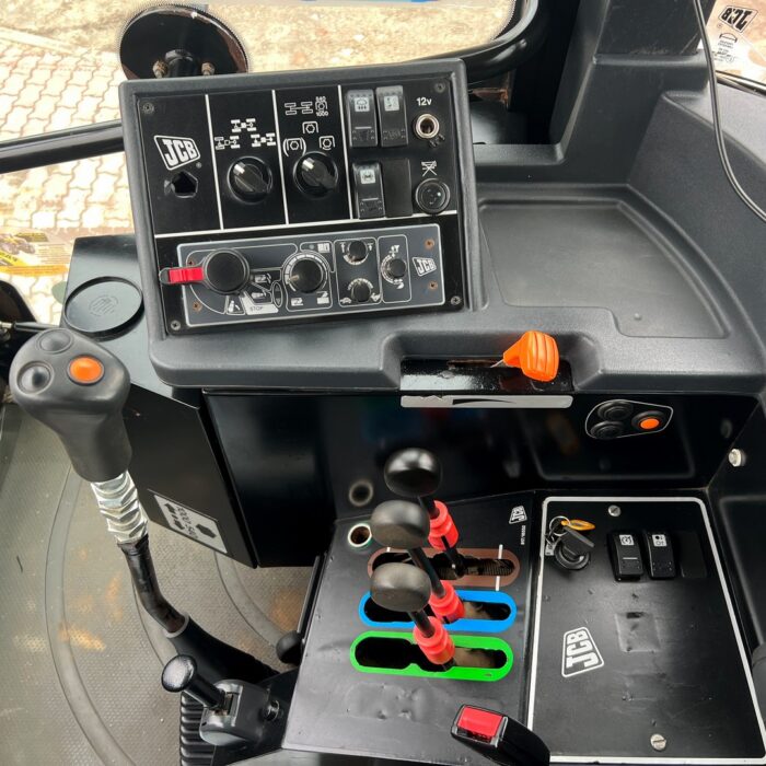 JCB Fastrac 3200 (10)