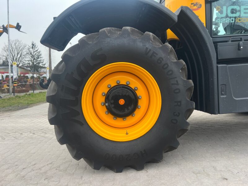 JCB Fastrac 4200 ICON (17)