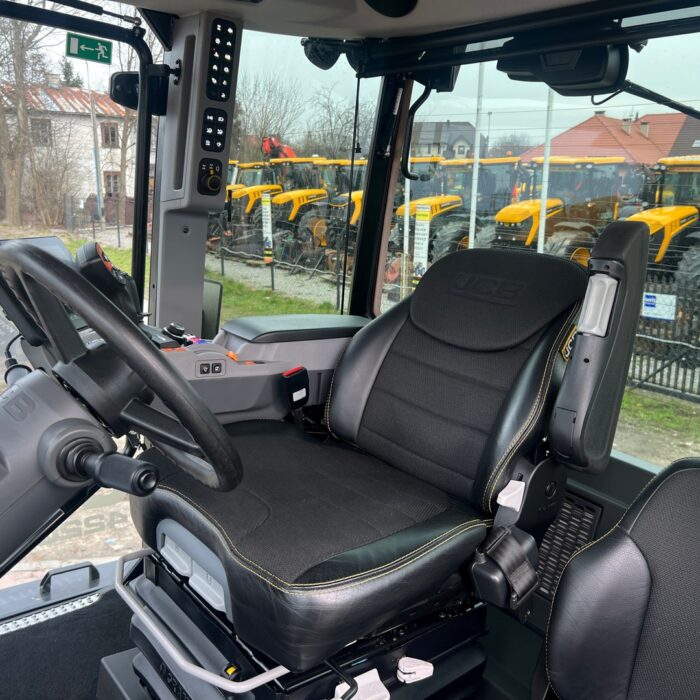 JCB Fastrac 4200 ICON (22)