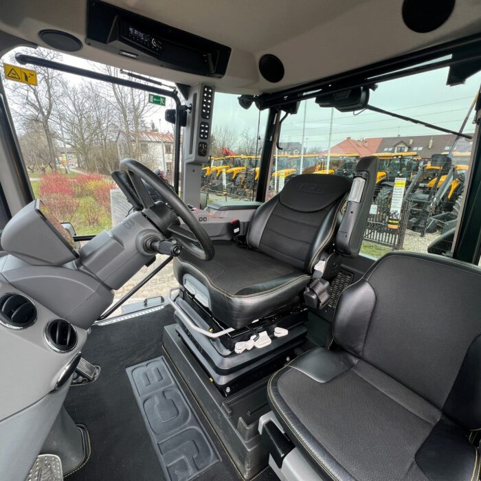 JCB Fastrac 4200 ICON (23)