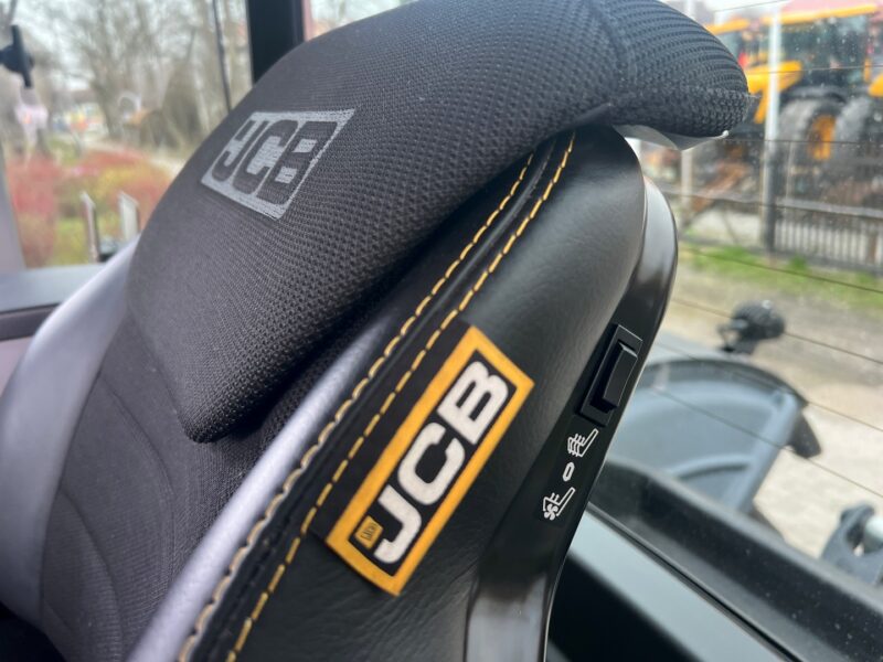 JCB Fastrac 4200 ICON (24)