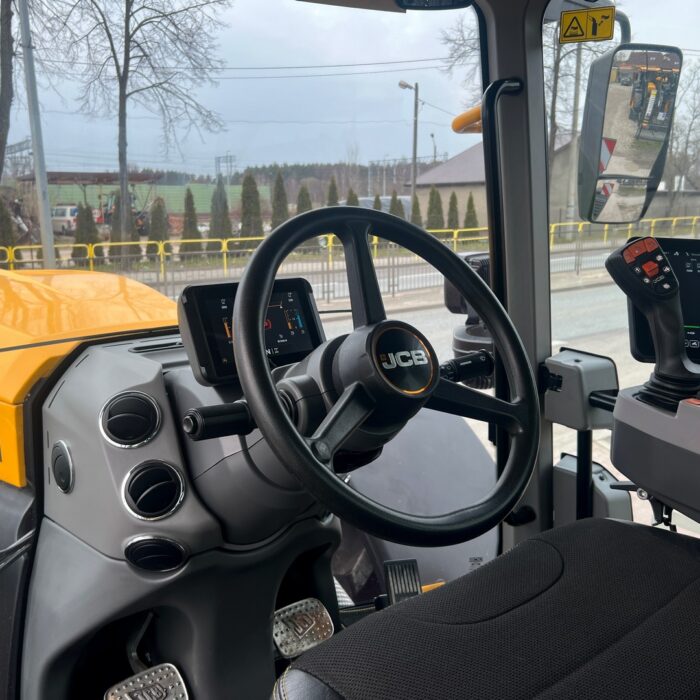 JCB Fastrac 4200 ICON (25)