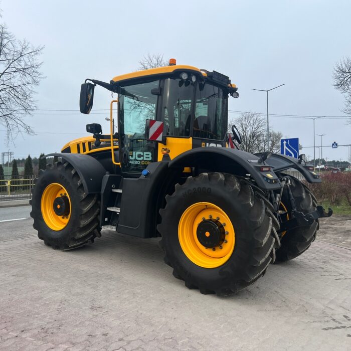 JCB Fastrac 4200 ICON (3)