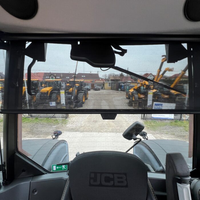 JCB Fastrac 4200 ICON (42)