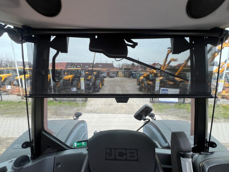 JCB Fastrac 4200 ICON (42)