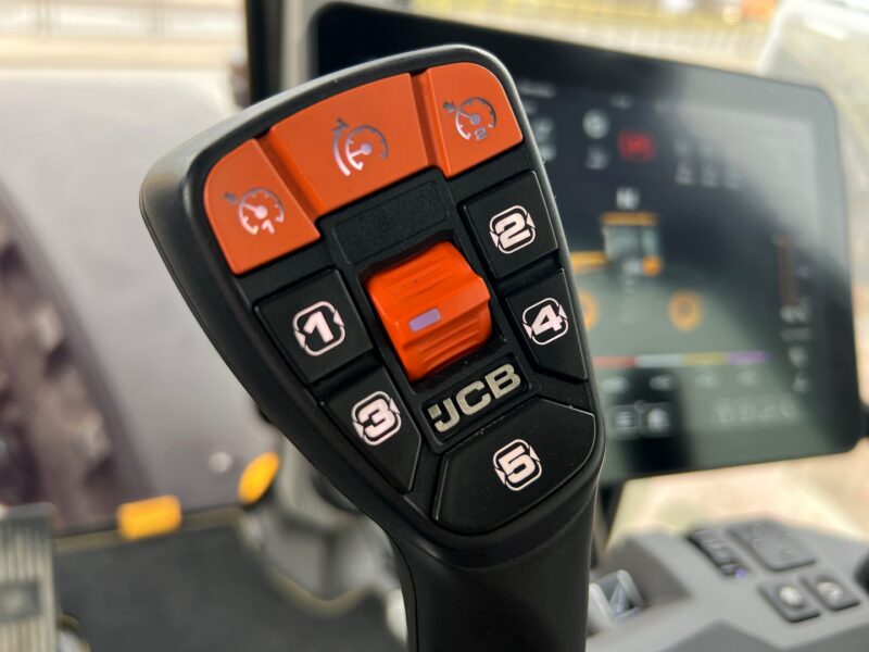 JCB Fastrac 4200 ICON (43)