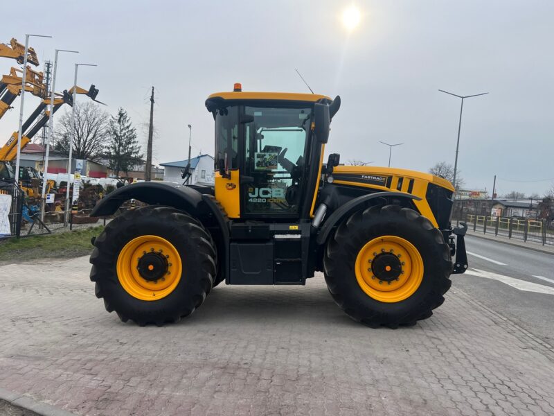 JCB Fastrac 4200 ICON (6)