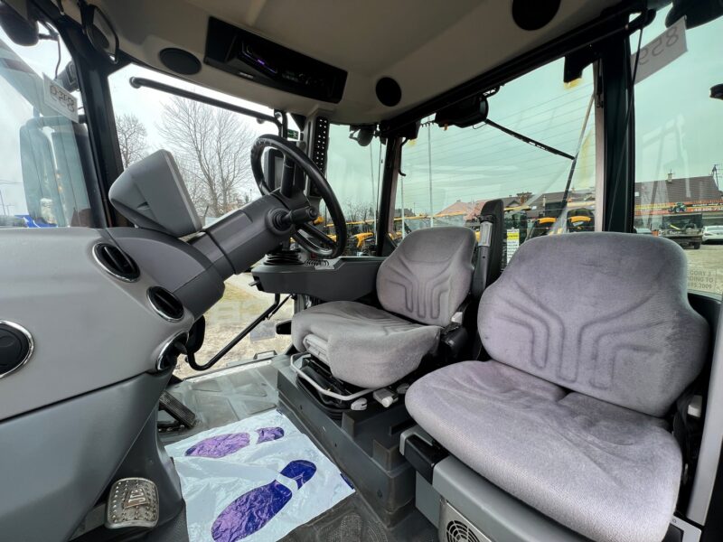 JCB Fastrac 4220 (11)