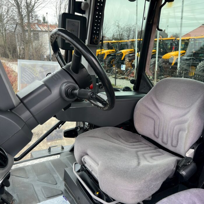 JCB Fastrac 4220 (12)