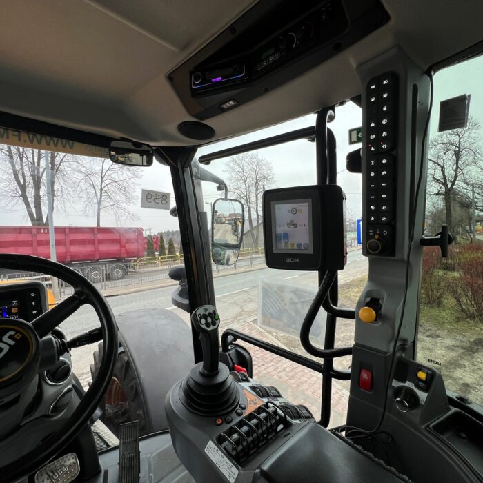 JCB Fastrac 4220 (14)