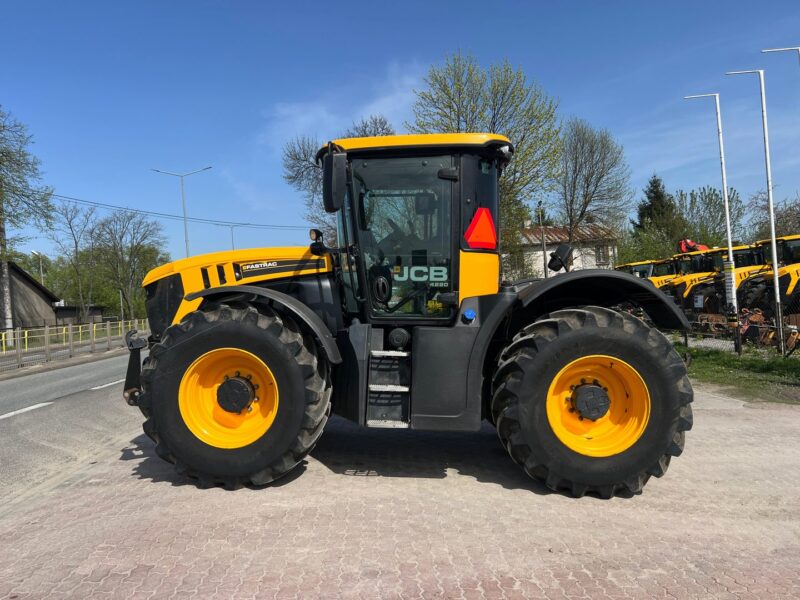 JCB Fastrac 4220 TRIMBLE (2)