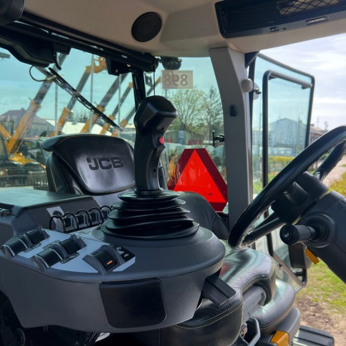 JCB Fastrac 4220 TRIMBLE (20)