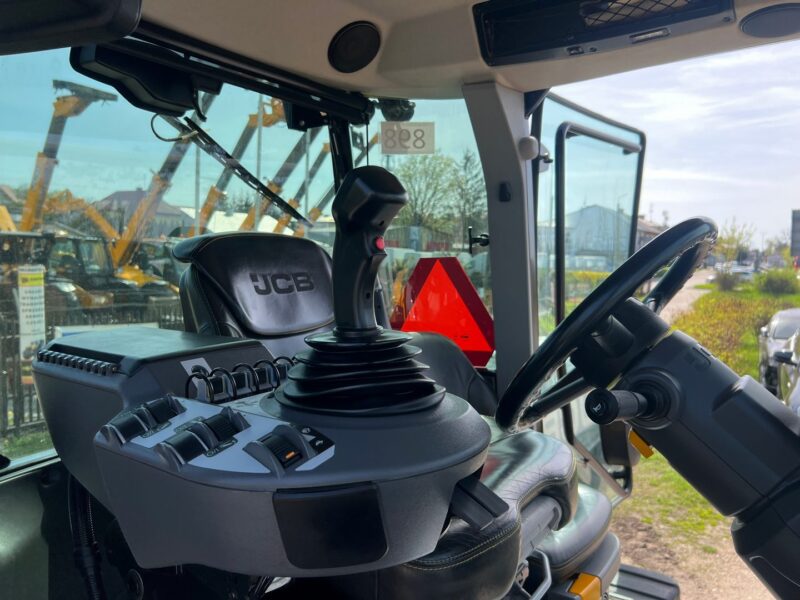 JCB Fastrac 4220 TRIMBLE (20)