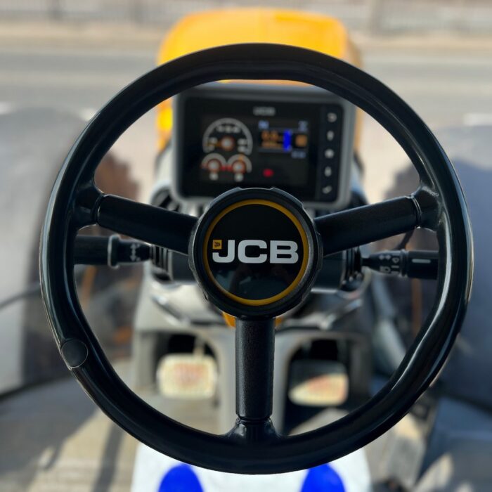 JCB Fastrac 4220 TRIMBLE (24)