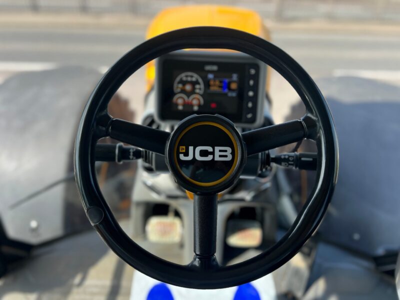 JCB Fastrac 4220 TRIMBLE (24)