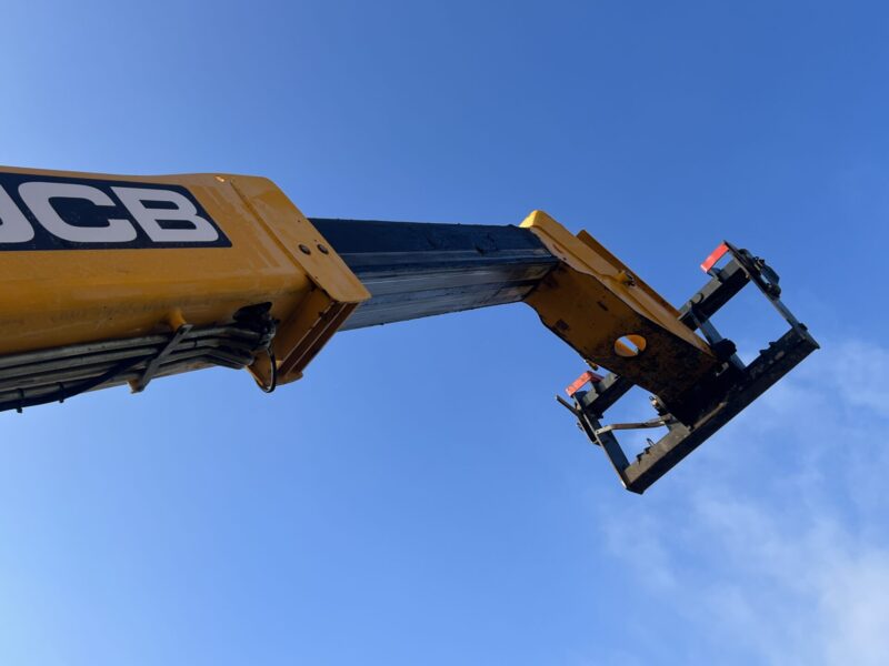 JCBładowarkaSKU927 (16)